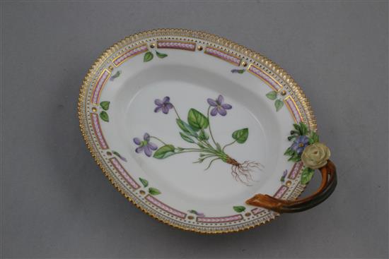 A Royal Copenhagen Flora Danica single-handled dish, second half 20th century, 22cm